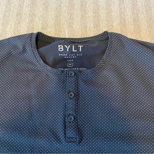 BYLT Henley Shirt Short Sleeve Mens Medium